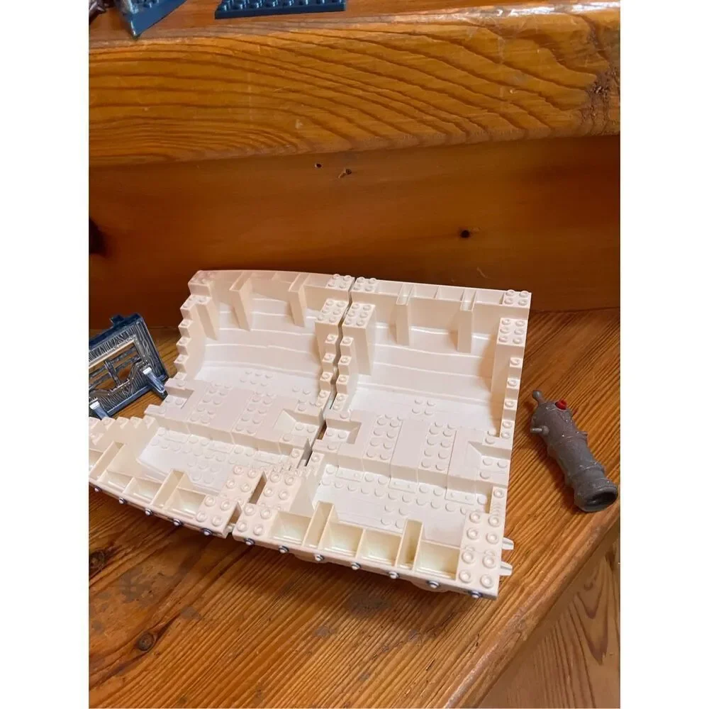 Mega Bloks Fire Ice Dragons Vorgan Ice Fang 9879 - Parts